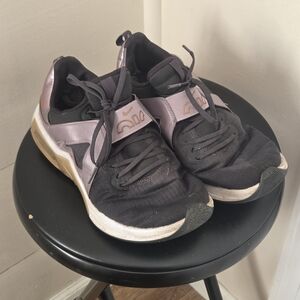 Nike Women's Black and Purple Sneakers